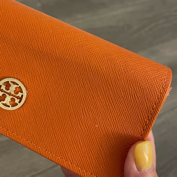 Tory Burch Orange Sunglasses Case - Picture 2 of 6